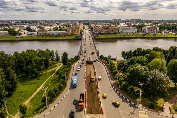 Старый мост Тверь ночью