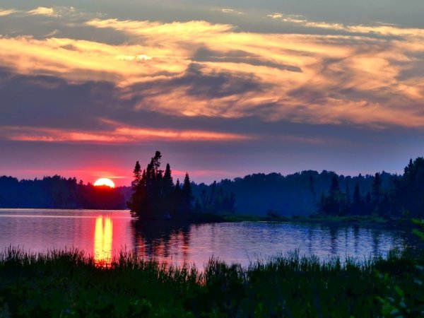 Озеро вечером