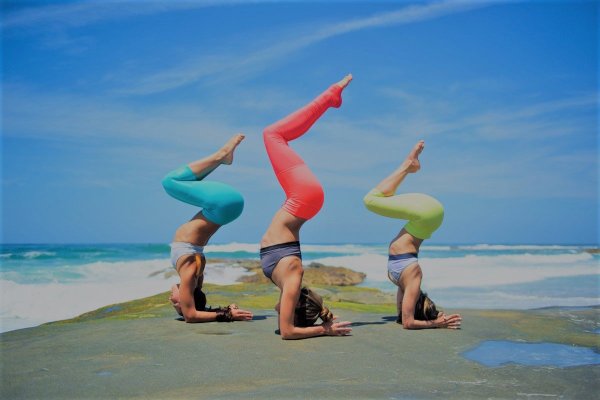 Море йога семья