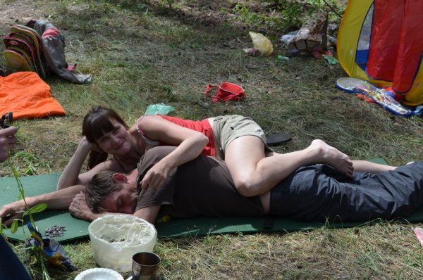 Веселая пьянка на природе