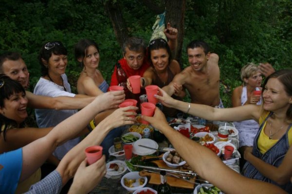 Пьяная тусовка