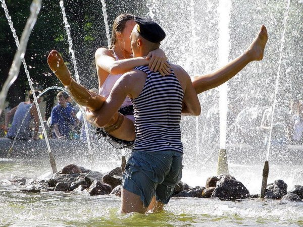 Русские бухают на природе