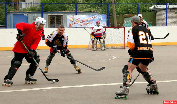 Инлайн-хоккей и хоккей на квадах