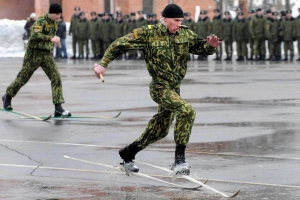 Солдат убегает