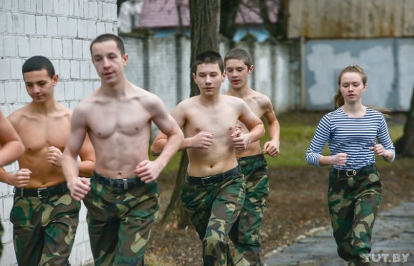Мальчики в армии