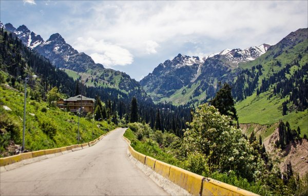 Алма-Ата дорога на Медео