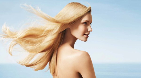 Красивый блонд