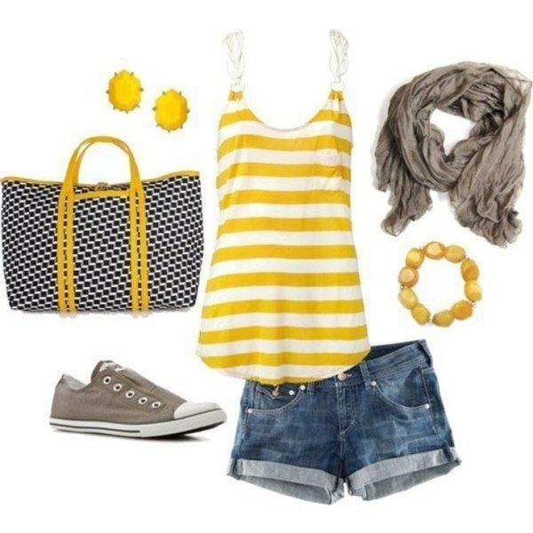 Подборка одежды для девочек