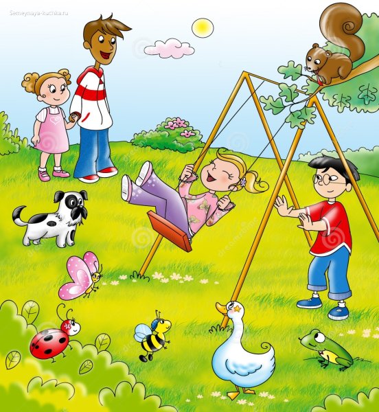 Играющие дети на игровой площадке