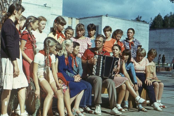 Счастливые дети СССР