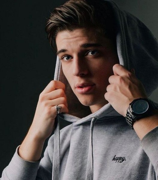 Кирилл Дубровский