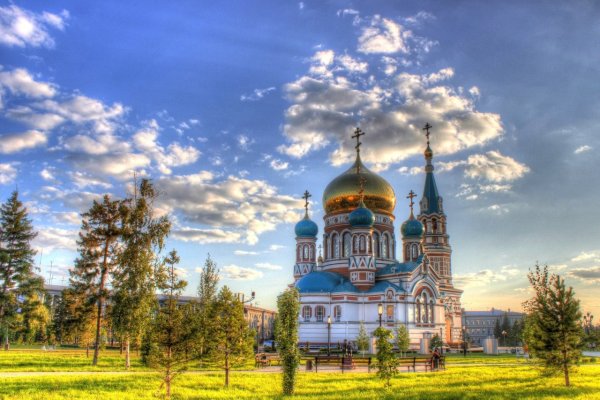 Храм лето
