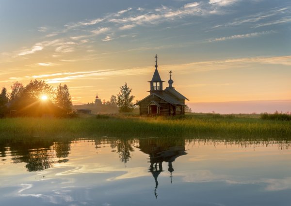 Красивая природа храм Карелии Кижи