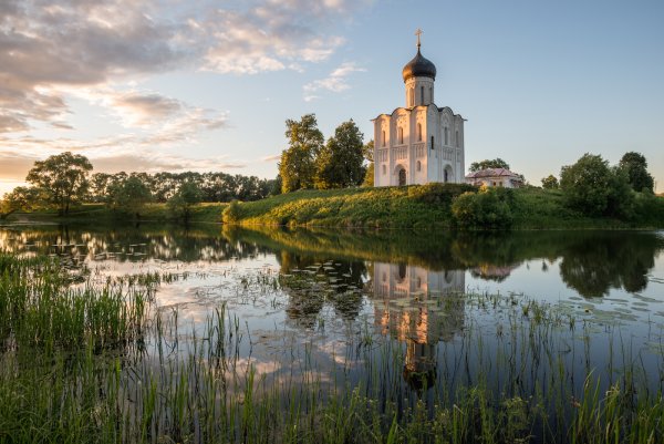 Храм на реке Нерли