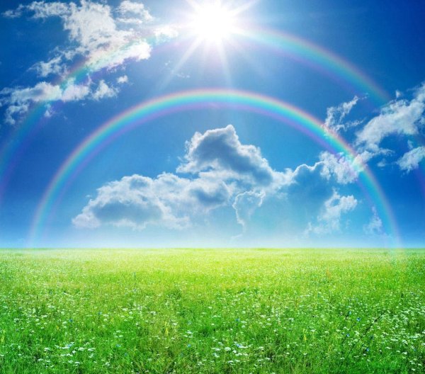 Голубое небо и солнце