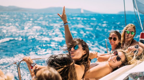 Веселье на яхте