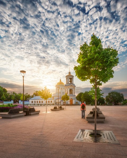 Храм Христа Спасителя весной