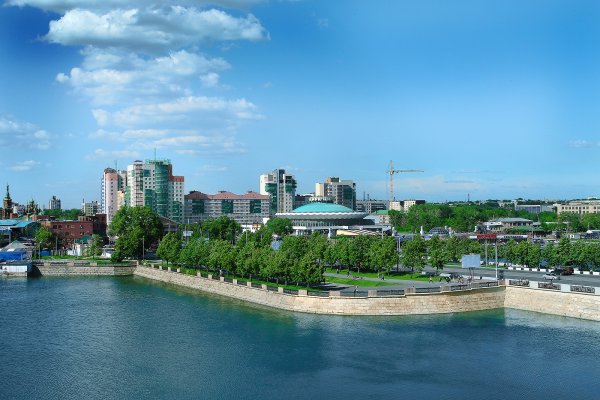 Набережная реки Миасс Челябинск у цирка