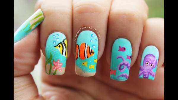 Весёлый маникюр на лето