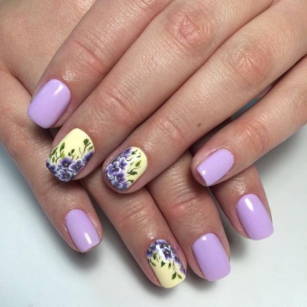 Красивый маникюр на лето