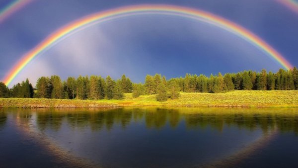 Пейзаж с радугой