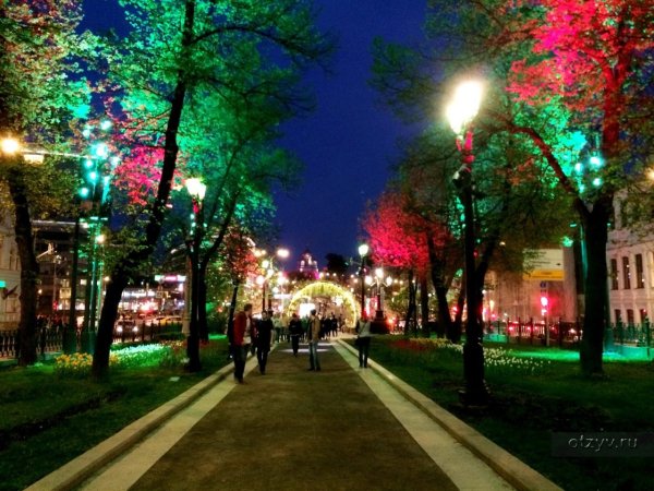 Дождливый вечер в городе