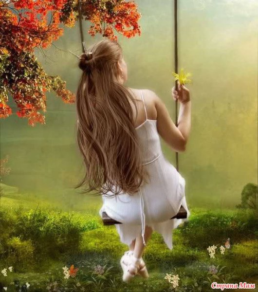 Девушки на качелях осенью