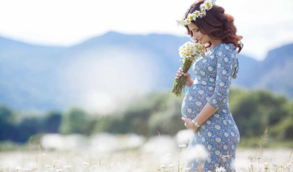 Беременная фотосессия на закате