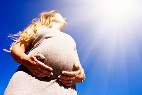 Фотосессия беременных на природе летом