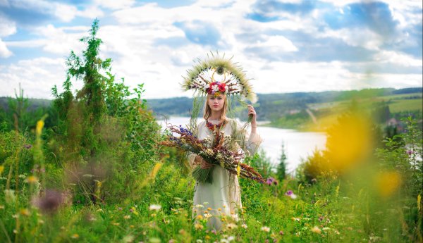 Королева лето новая,