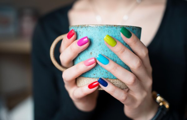 Красивые разноцветные ногти
