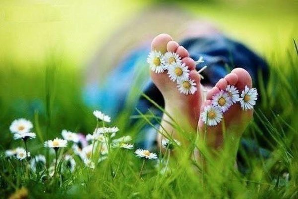 Девушка в прыжке