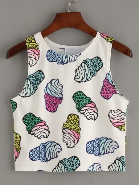 Летние футболки для девушек