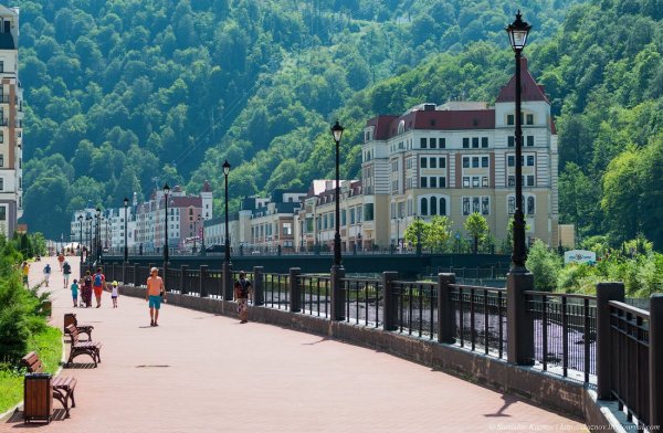 Сочи красная Поляна роза Хутор