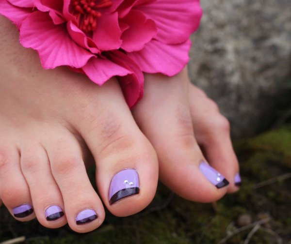 Красивый педикюр