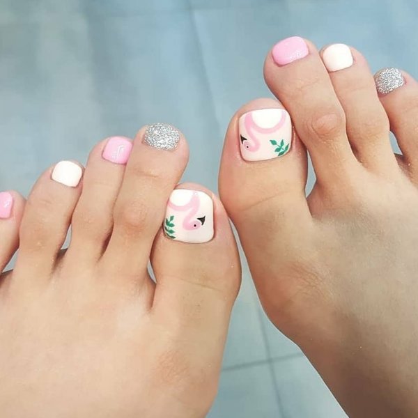 Педикюр с точками