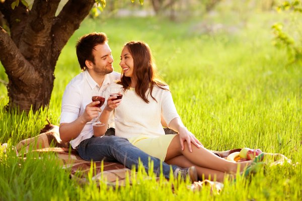 Влюбленные пары на море