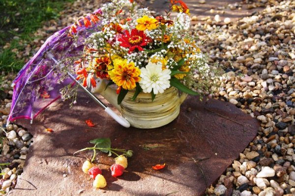 Осенняя композиция в зонтике