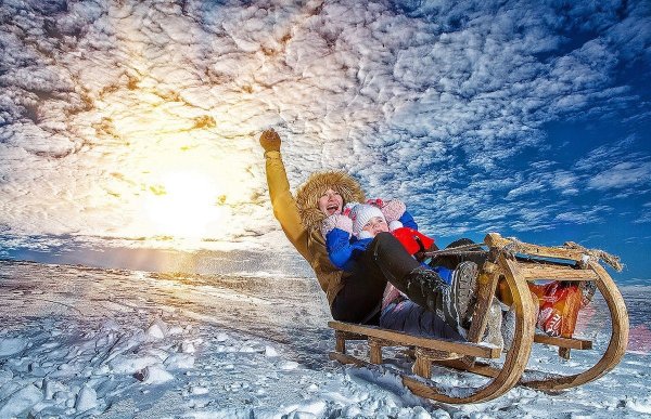 Санки зимой