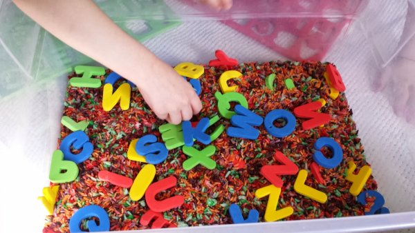 Сенсорная коробка надпись