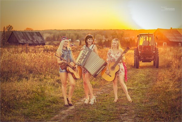 Три женщины в деревне