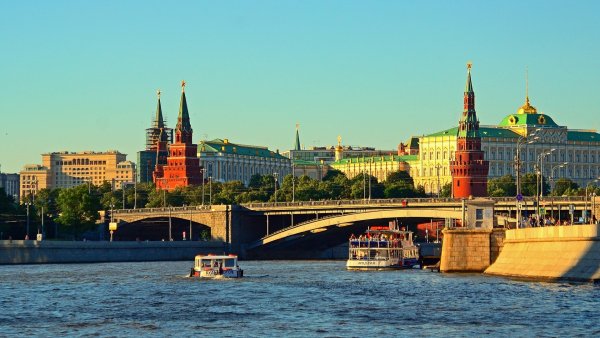 Москва день лето