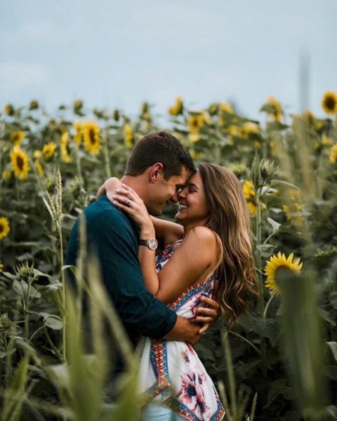 Влюбленные на природе