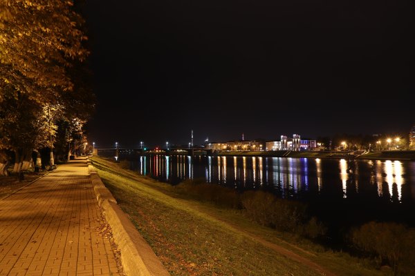 Улицы Москвы ночью