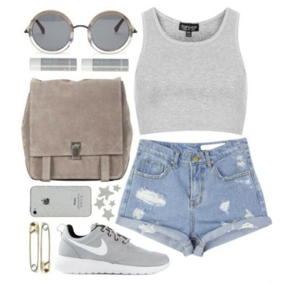 Одежда для девушек без людей