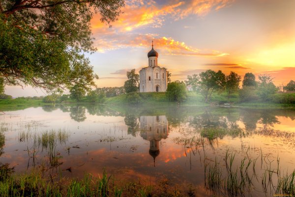 Лебедь храм Покрова на Нерли