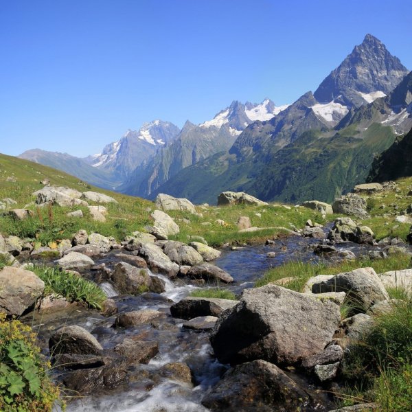 Домбай горнолыжный курорт летом