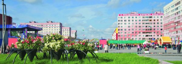 Новый Уренгой площадь города