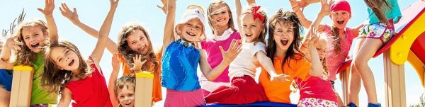 Фон для рекламы детского лагеря