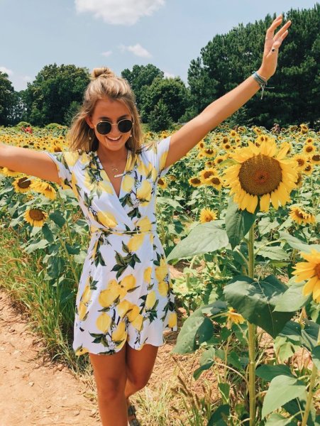 Лето пляж девушки